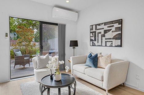 Photo of property in 1d Quincey Place, Massey, Auckland, 0614