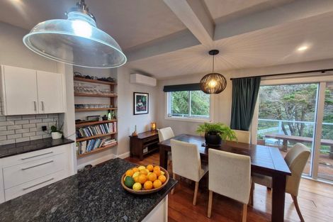 Photo of property in 98 Mitchell Street, Brooklyn, Wellington, 6021