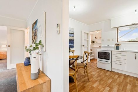 Photo of property in 1/18 Montmere Avenue, Te Atatu Peninsula, Auckland, 0610