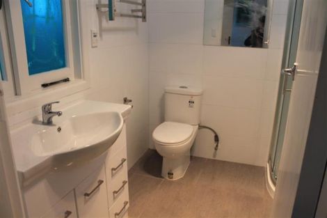 Photo of property in 12 Gibbs Road, Manurewa, Auckland, 2102