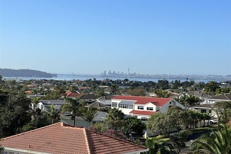 Photo of property in 23 Bernleigh Terrace, West Harbour, Auckland, 0618