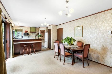 Photo of property in 15 Mark Edward Drive, Half Moon Bay, Auckland, 2012