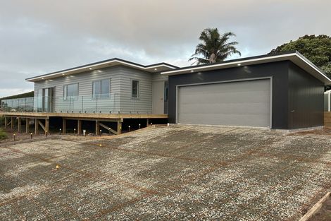 Photo of property in 10 Morey Road, Cable Bay, 0420