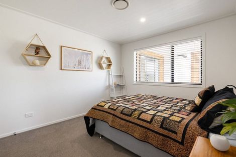 Photo of property in 2 Moemoea Place, Cambridge, 3434