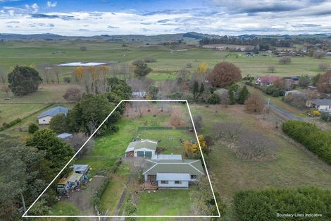 Photo of property in 20 Russell Street, Otane, 4202