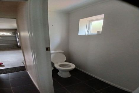 Photo of property in 819 Beach Road, Browns Bay, Auckland, 0630