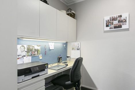 Photo of property in 42 Glendevon Place, Vauxhall, Dunedin, 9013