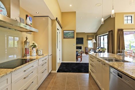 Photo of property in 114 Kent Terrace, Taradale, Napier, 4112