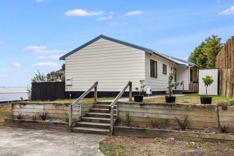 Photo of property in 10 Staysail Place, Whitby, Porirua, 5024