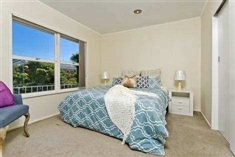 Photo of property in 1/14 Kapiti Place, Sunnynook, Auckland, 0620