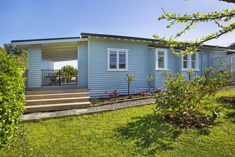 Photo of property in 18 Stewart Street, Raglan, 3225