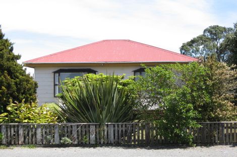 Photo of property in 32 Queen Street, Westport, 7825