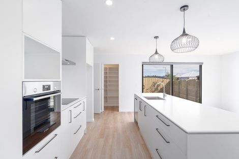 Photo of property in 16 Maple Lane, Huapai, Kumeu, 0810