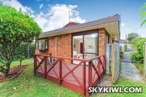 Photo of property in 1/47 Miro Street, New Lynn, Auckland, 0600