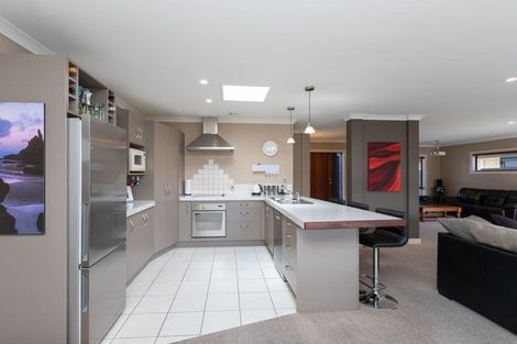 Photo of property in 5 Henley Court, Huntington, Hamilton, 3210