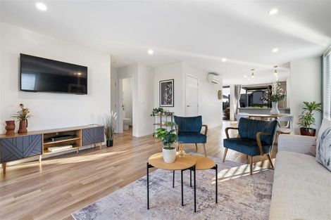 Photo of property in 6 Learning Rock Lane, Wanaka, 9305