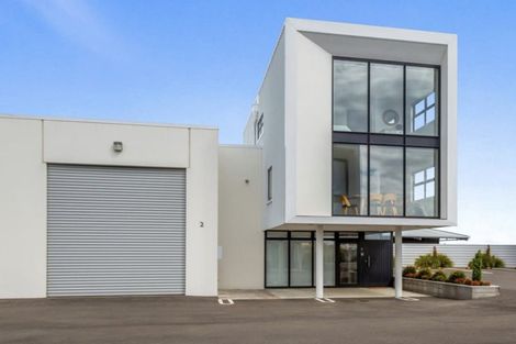 Photo of property in 2/86 Hurlstone Drive, Waiwhakaiho, New Plymouth, 4312