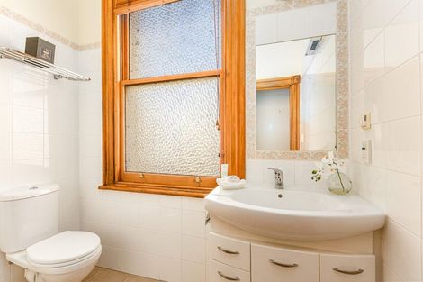 Photo of property in 46 Roxburgh Street, Mount Victoria, Wellington, 6011