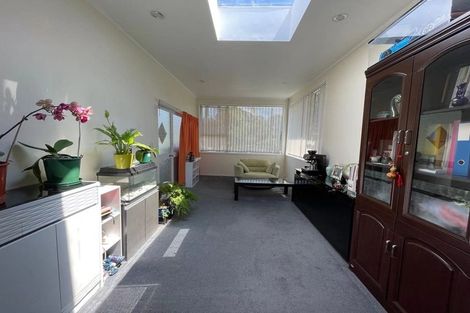Photo of property in 53 Kaurilands Road, Titirangi, Auckland, 0604
