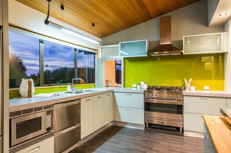 Photo of property in 14 The Crowsnest, Whitby, Porirua, 5024