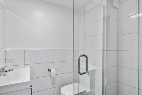 Photo of property in 2d/4045 Great North Road, Glen Eden, Auckland, 0602