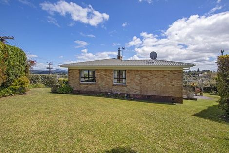 Photo of property in 9 Commins Road, Onerahi, Whangarei, 0110