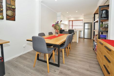 Photo of property in 182u6 London Street, Hamilton Central, Hamilton, 3204