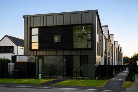 Photo of property in 11/24 Devonport Lane, St Albans, Christchurch, 8014