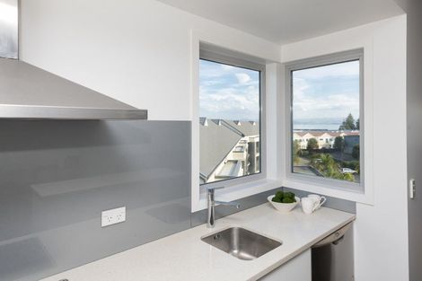 Photo of property in Marina View Apartments, 307/4 Reads Quay, Gisborne, 4010