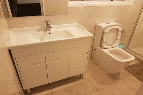 Photo of property in 2 Lotus Lane, Mangere East, Auckland, 2024