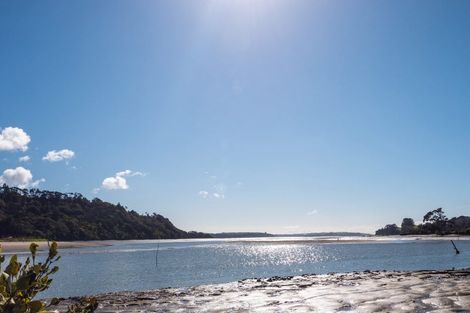 Photo of property in 53 Okura River Road, Okura, Albany, 0792