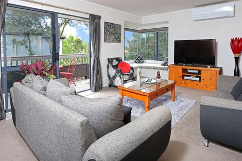 Photo of property in 5 Cognac Place, Henderson, Auckland, 0612