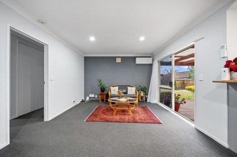 Photo of property in 35 Croftview Road, Wattle Downs, Auckland, 2103