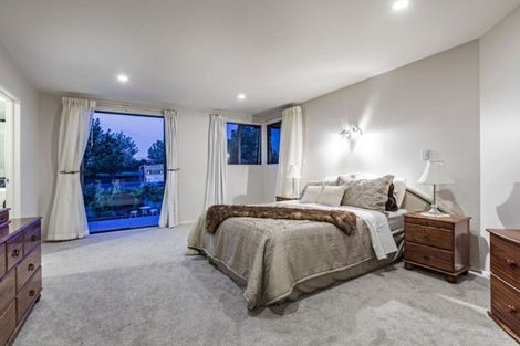 Photo of property in 13 Oakway Drive, Schnapper Rock, Auckland, 0632