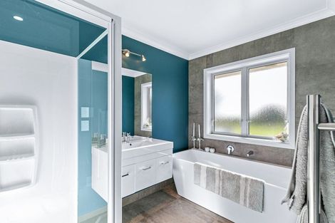 Photo of property in 76 Pohutukawa Drive, Levin, 5571