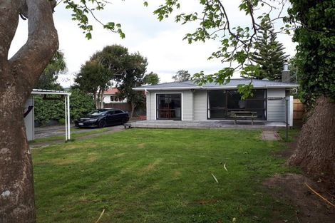 Photo of property in 43 Percival Road, Paraparaumu Beach, Paraparaumu, 5032