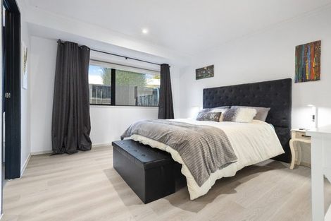 Photo of property in 12 Rays Way, Tuakau, 2121