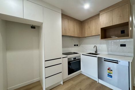 Photo of property in 7/399 Massey Road, Mangere East, Auckland, 2024