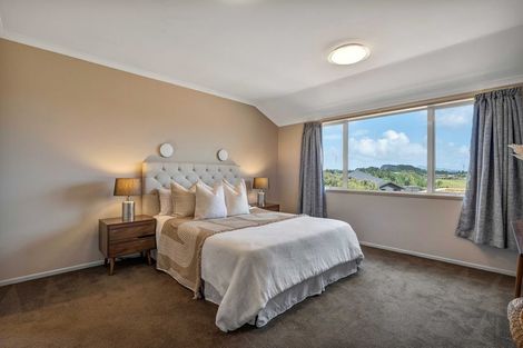 Photo of property in 6c Highfield Place, Highlands Park, New Plymouth, 4312