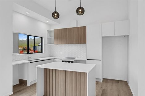 Photo of property in 104 Mataikokako Loop, Kawakawa Bay, 2585