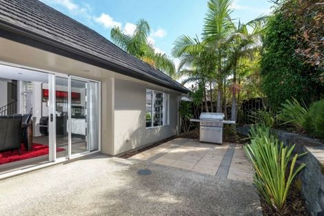 Photo of property in 13 Chateau Rise, Flat Bush, Auckland, 2016
