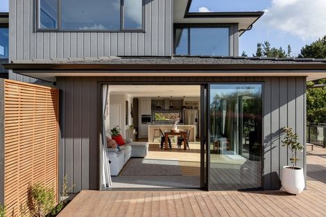 Photo of property in 4r Estates Terrace, Welcome Bay, Tauranga, 3175