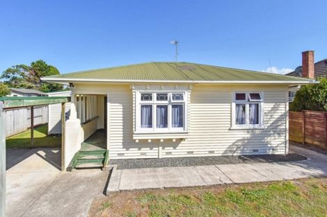 Photo of property in 10 Berkeley Road, Manurewa, Auckland, 2102