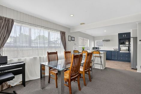 Photo of property in 17 Mellsop Avenue, Waiuku, 2123