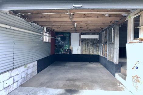 Photo of property in 2/123 Lynn Road, Bayview, Auckland, 0629