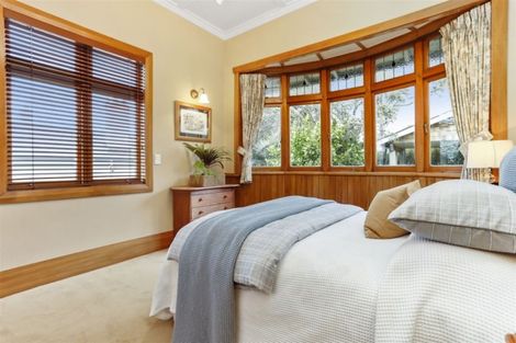 Photo of property in 42 Maritime Terrace, Birkenhead, Auckland, 0626