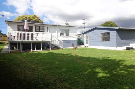 Photo of property in 114 Colwill Road, Massey, Auckland, 0614