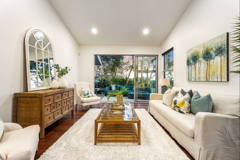 Photo of property in 14a Wellesley Road, Mangere Bridge, Auckland, 2022