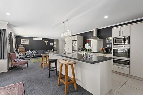 Photo of property in 347a Main Road North, Brown Owl, Upper Hutt, 5018
