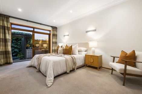 Photo of property in 22 John Dee Crescent, Red Beach, 0932